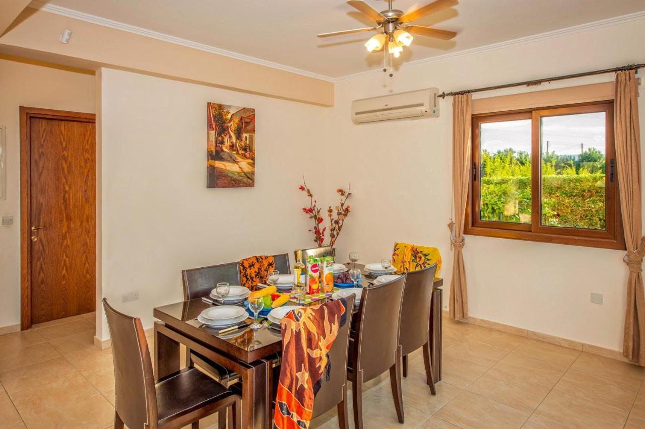 Dora' S Villa อาร์กากา ภายนอก รูปภาพ